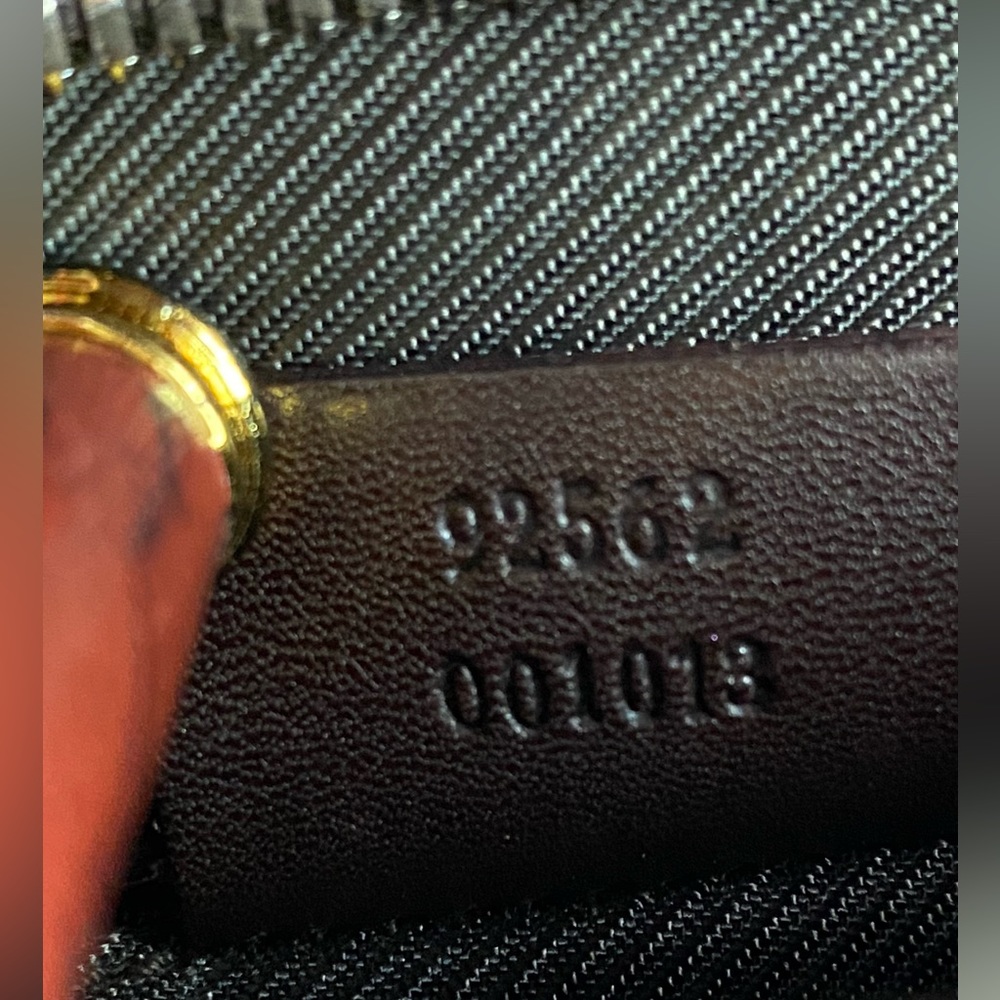 Rare Gucci sling unisex - Picture 9 of 17